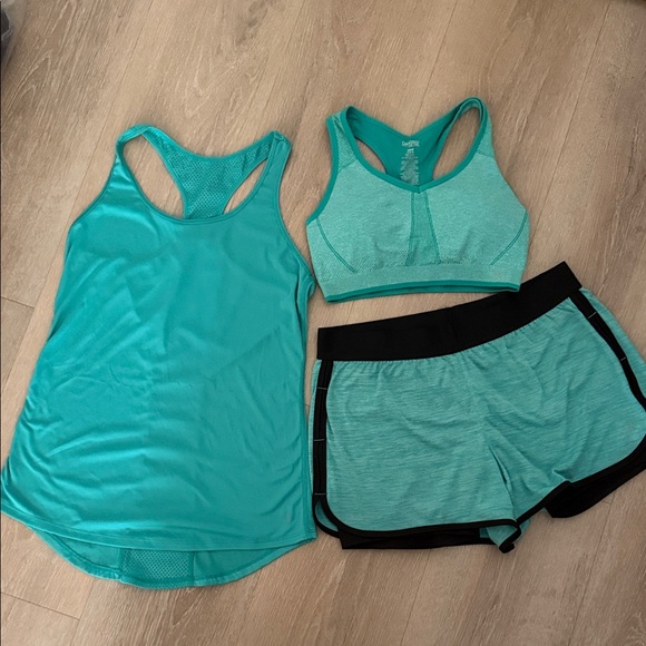 Danskin Other - Danskin Now Women’s Active Tank, Sports Bra & Shorts Set - Teal M (8-10)